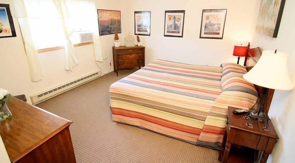 Moore's Motel - Property Image 4