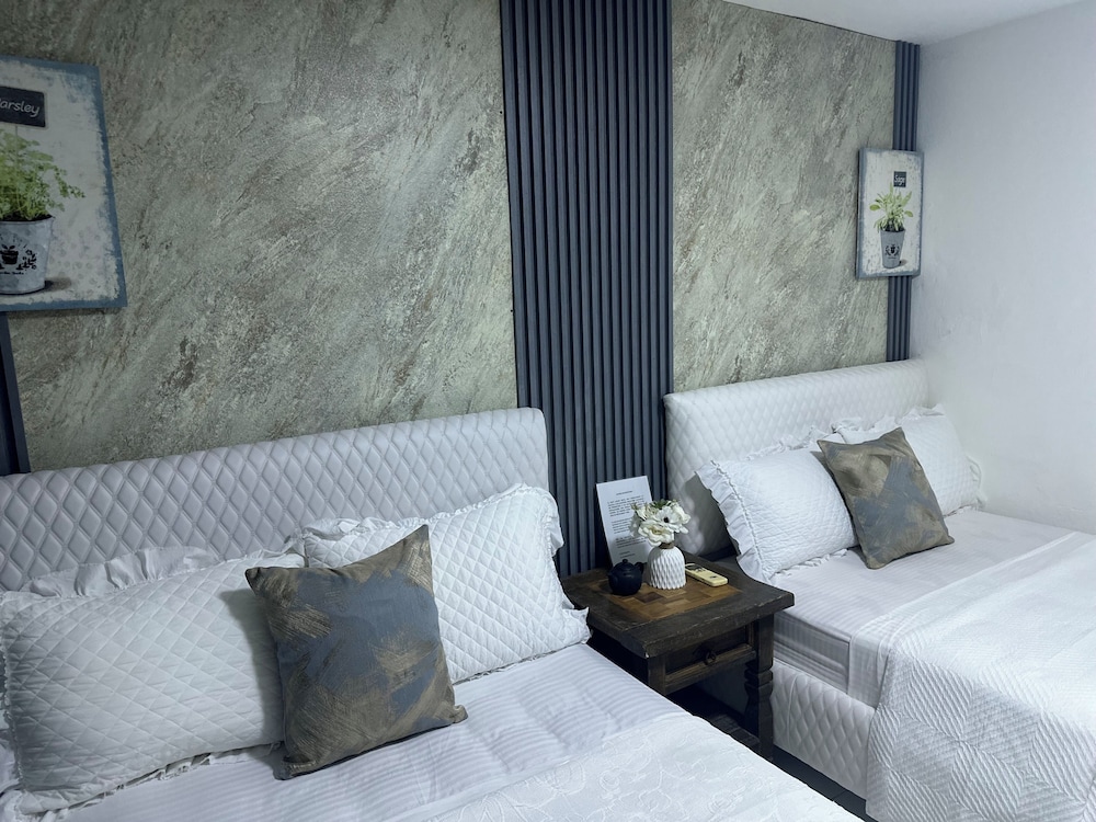 Onyx luxury rd