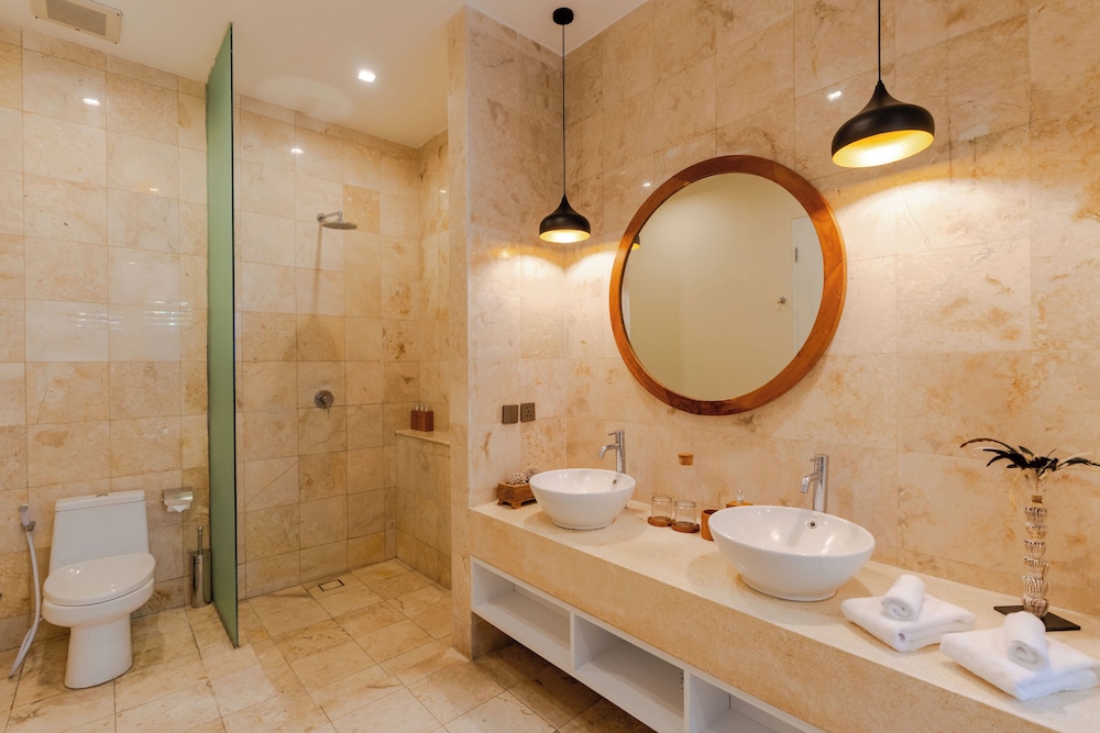 Villa Boholuma by Pertama Management