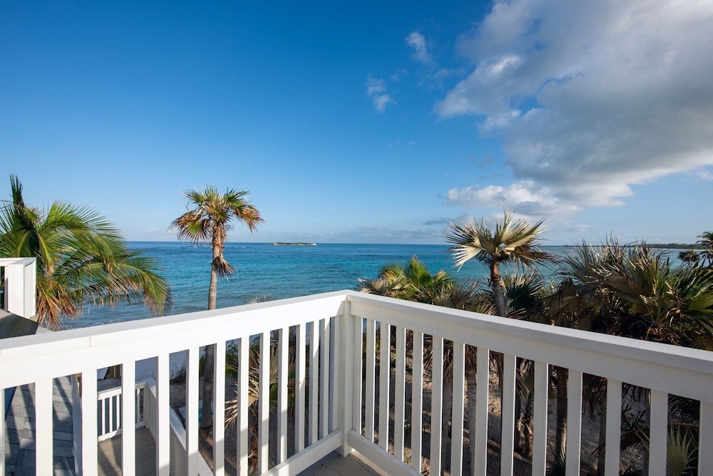 Veselka - Remodeled Home On Double Bay Beach 3 Bedroom Home