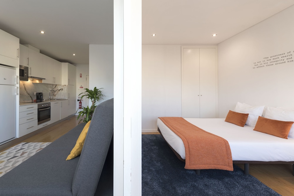 Apartment Boavista Roundabout by SweetPorto
