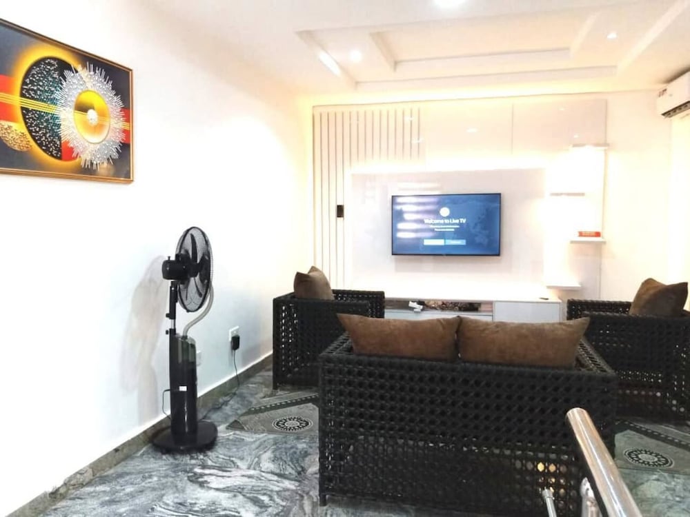 Omega Homes Guesthouse Lifecamp Abuja