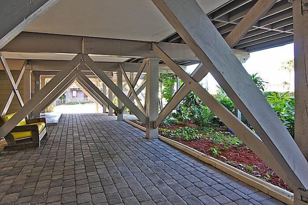 Bird's Nest Beach Townhomes