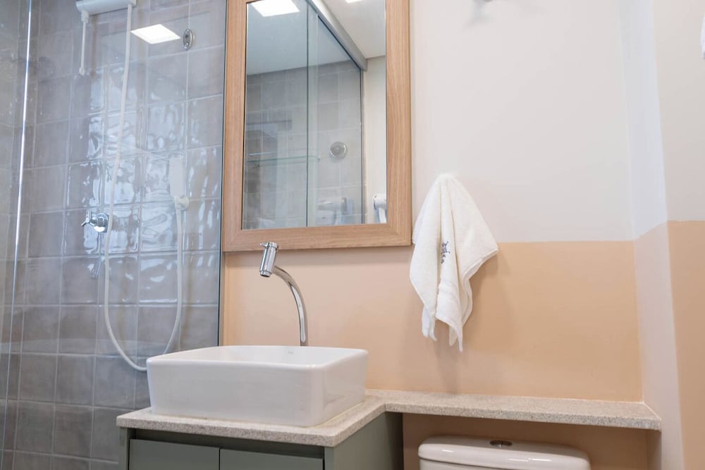 Confort vel Apartamento com Wi-fi p na Areia