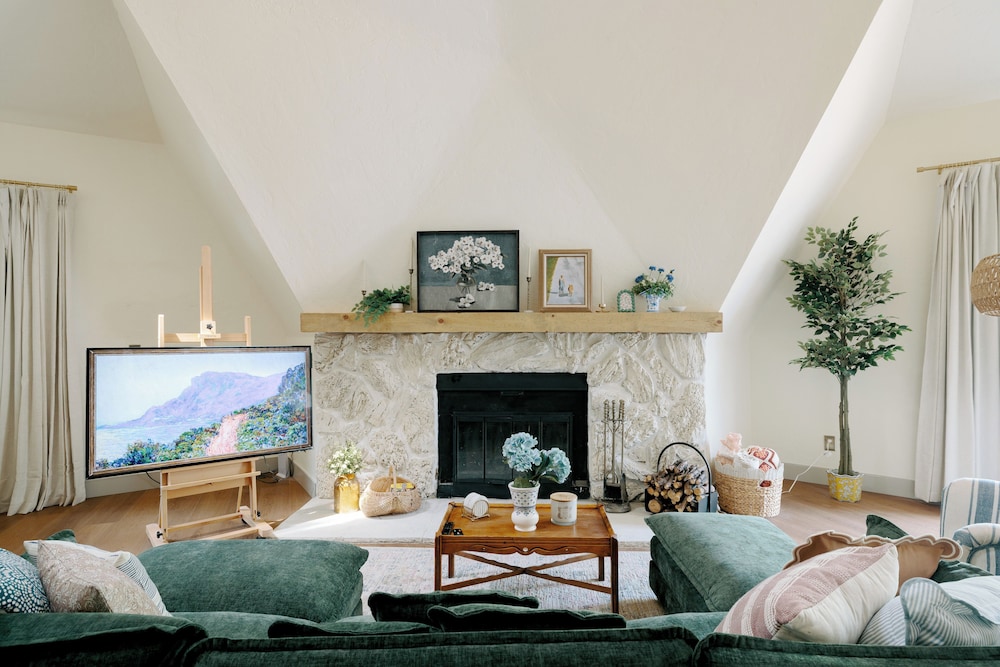 Family Getaway: 'foxwood Cottage' in Star Valley!
