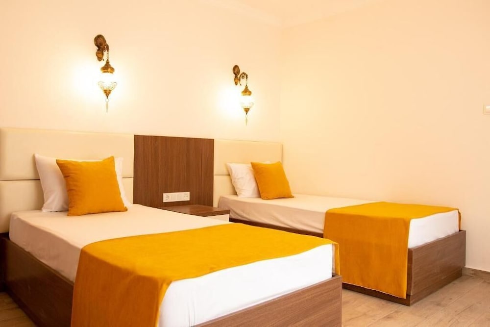 Infinity Ruby Hotel - Image 57