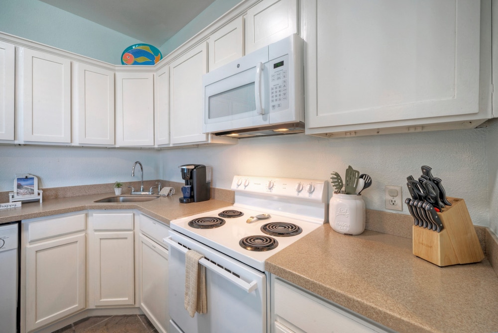The Costa Bahia Condos by AvantStay – Pristine Comfort Near Port Aransas Beach
