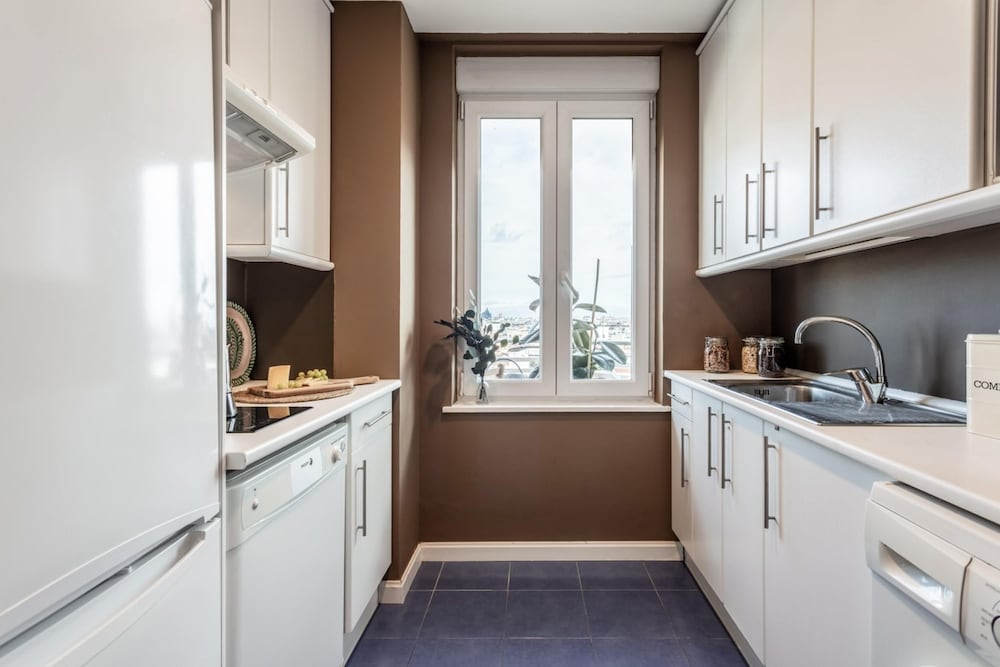 Triana - 1 Bedroom Apartment in Trafalgar