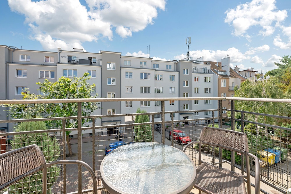 Grand Apartments