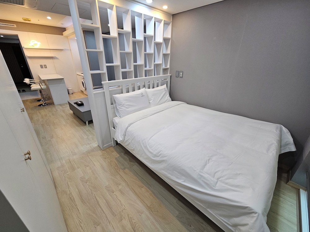 W Residence Hotel Centum City 19