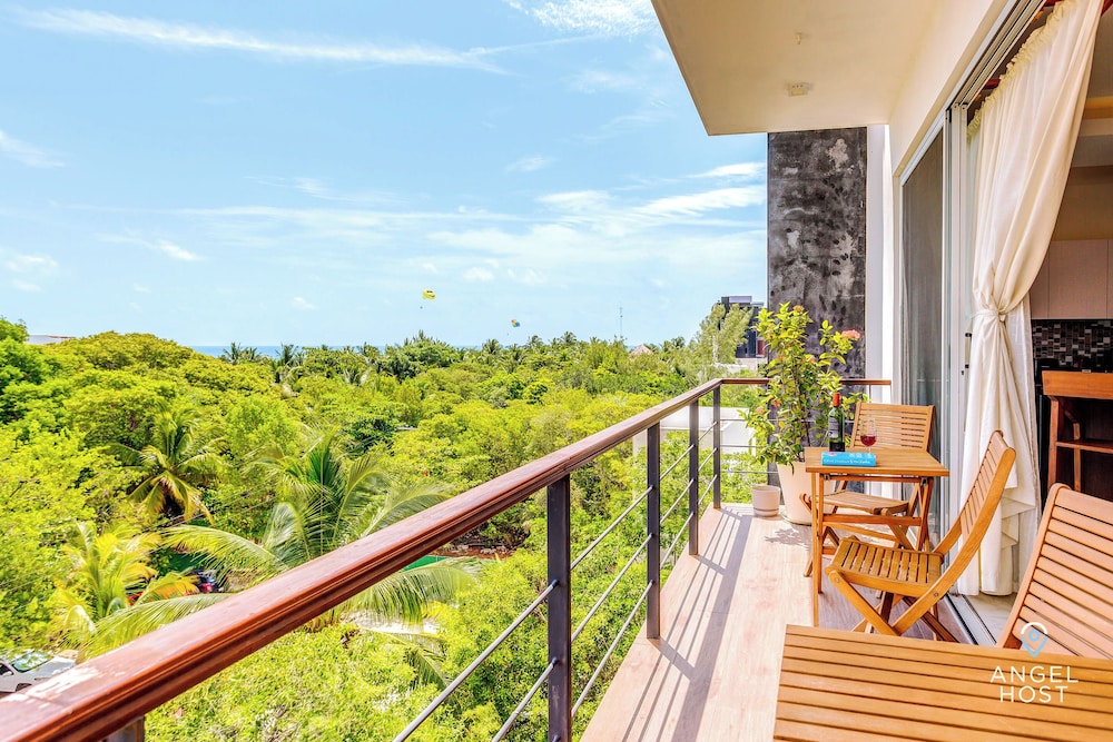 Jungle & Ocean View Condos