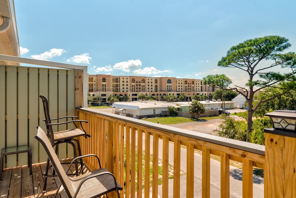 Bayou Heron #2b - 1514 Cadillac 2 Bedroom Condo