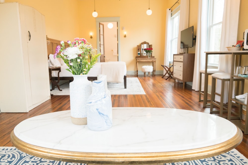 Abita Springs Hotel