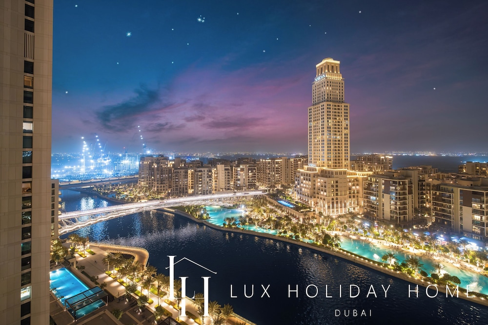 LUX The Creek Palace Residence Suite 2