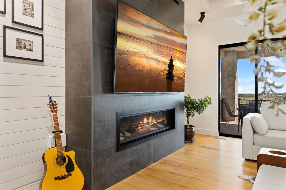 Bridle Ridge Retreat Modern Comfort, Open Views