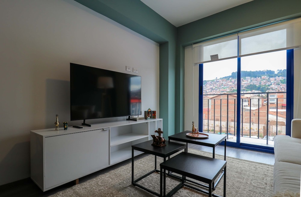 w Delightful 1BR w Perfect Balcony in Cusco