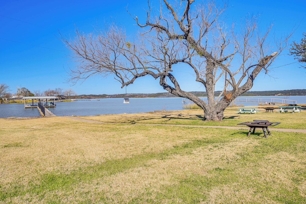 Dock & Patio: Possum Kingdom Lake House