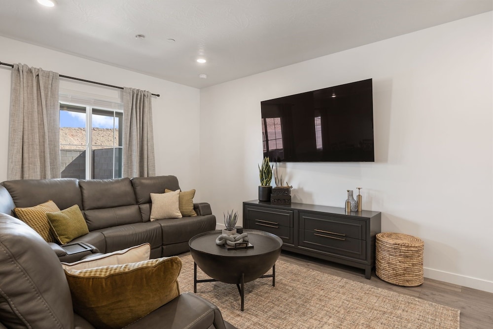 Ripple Retreat 4 Bedroom Townhouse