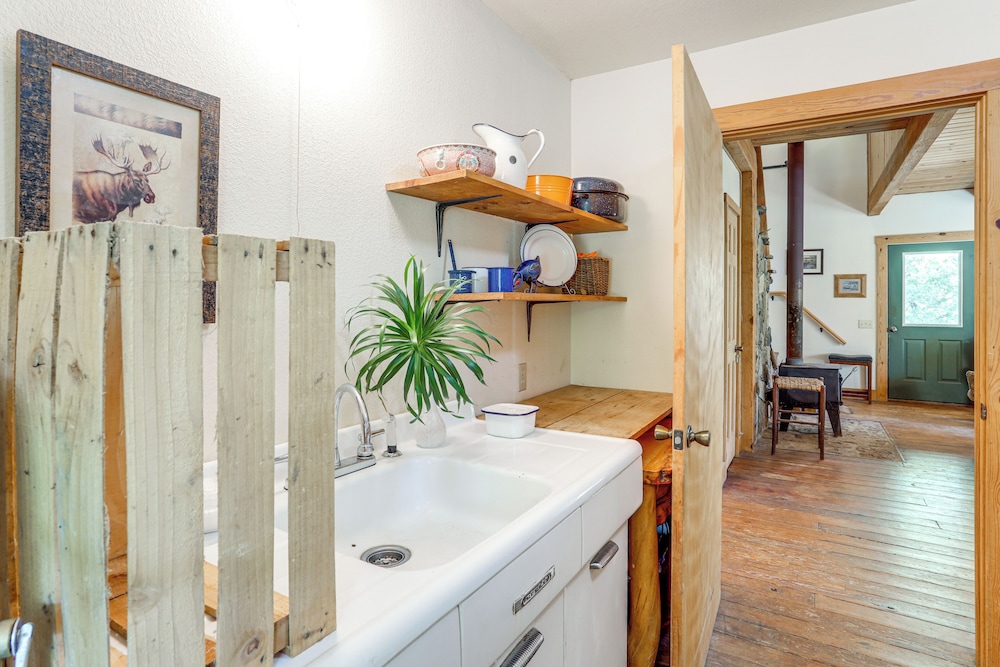 Trails & Creek On-site: Ozarks Retreat on 23 Acres