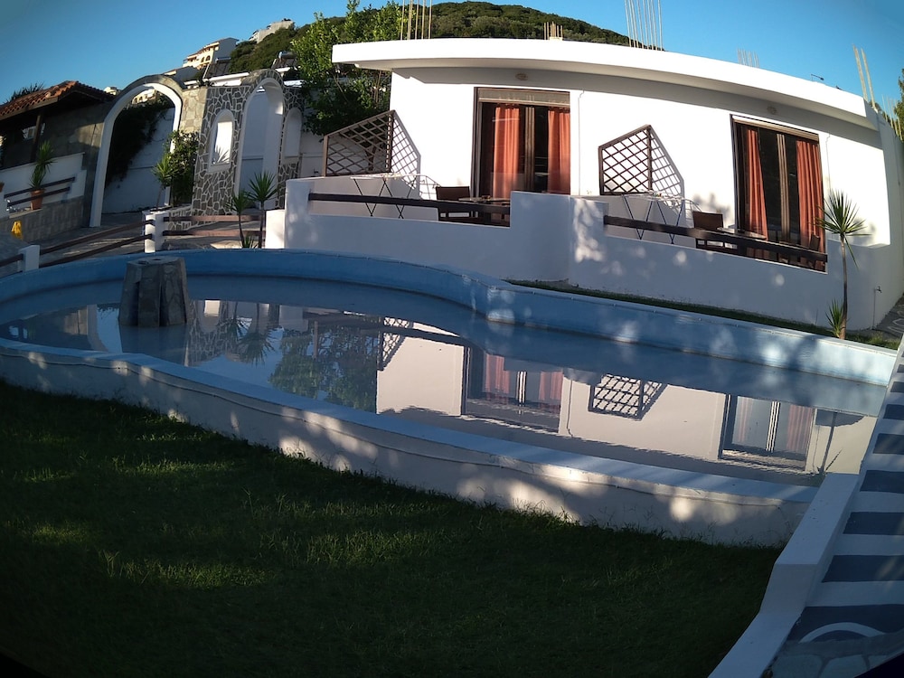 Skiathos Holiday House