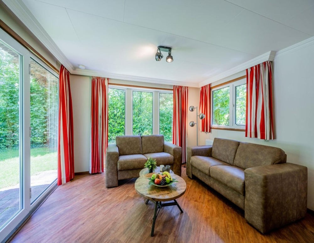 Chalet Near De Hoge Veluwe National Park
