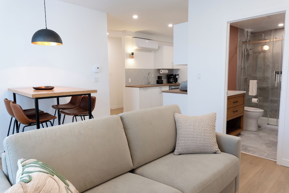 Unique Stays - 4114 St-Denis
