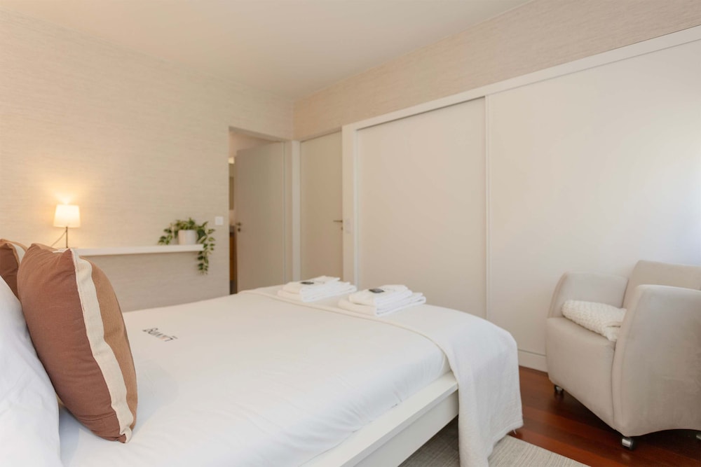 Liiiving in Porto - Foz Seaside Apartment