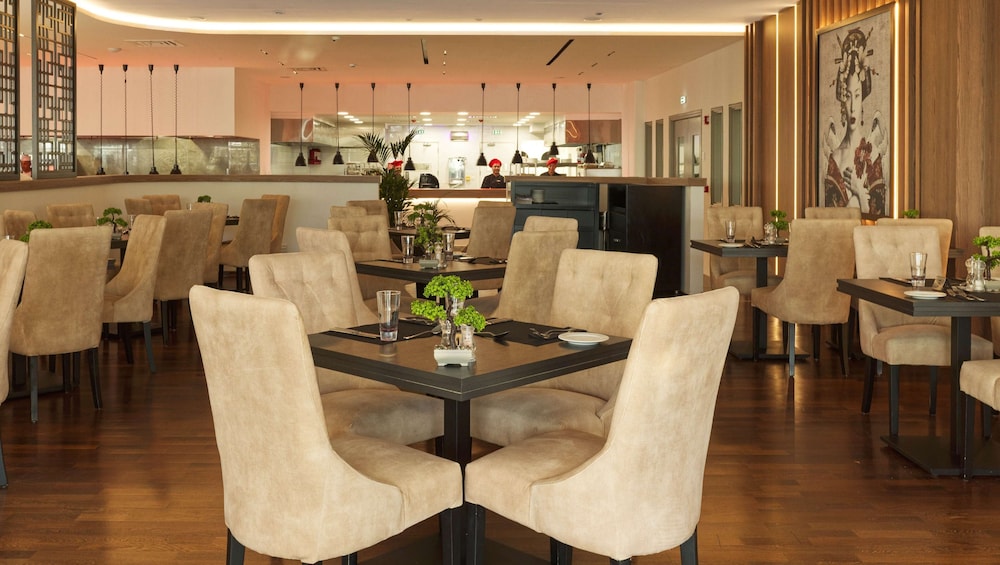 St. George Beach Hotel & Spa Resort
