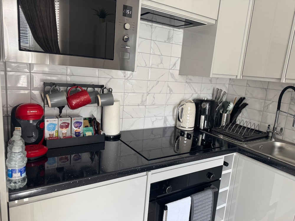 Cozy 2br-5guests-near Attractions-garden