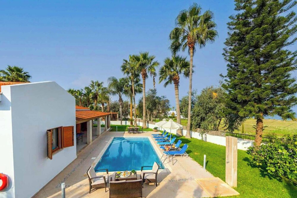 Villa Fostira