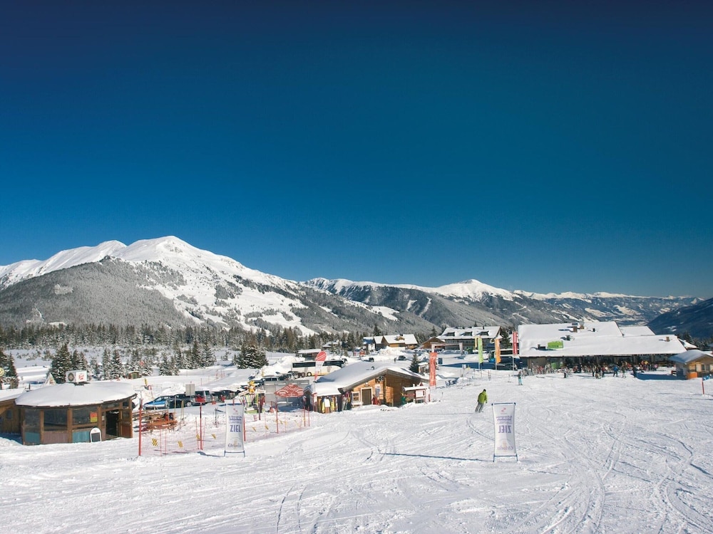 Apartment in Hochkrimml Near Ski Slopes