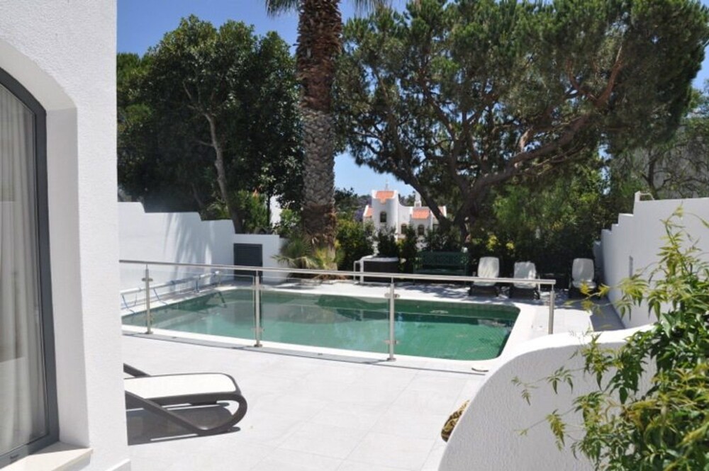 Villa in Quinta do Lago Resort 1058 view 3