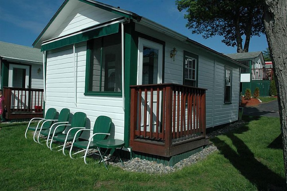 Channel Watefront Cottages