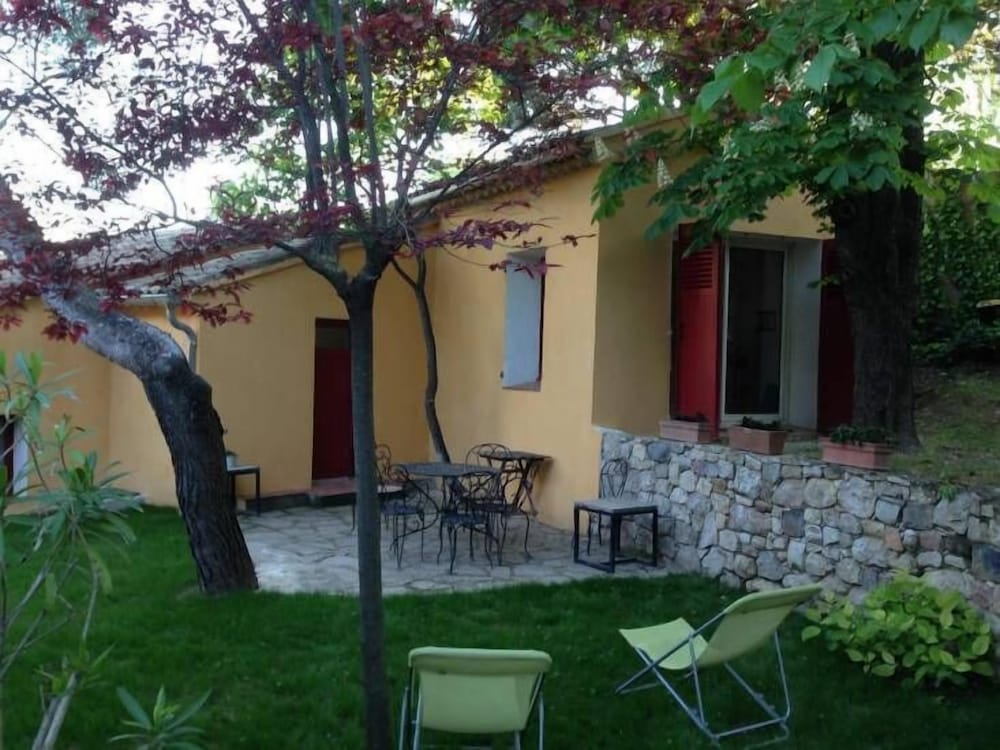 Villa Roumanille