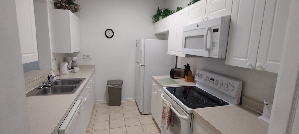 Wp2300si Windsor Palm 3 Bed Condo 3 Bedroom Condo