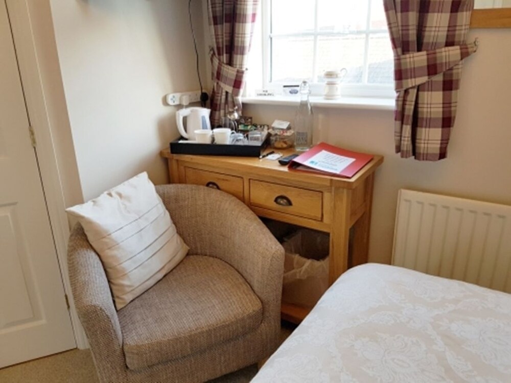 Hanwell House view 5