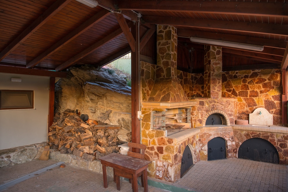 Ioanna's Residence