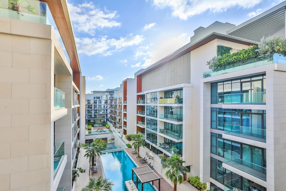 DHH - Citywalk Building 12