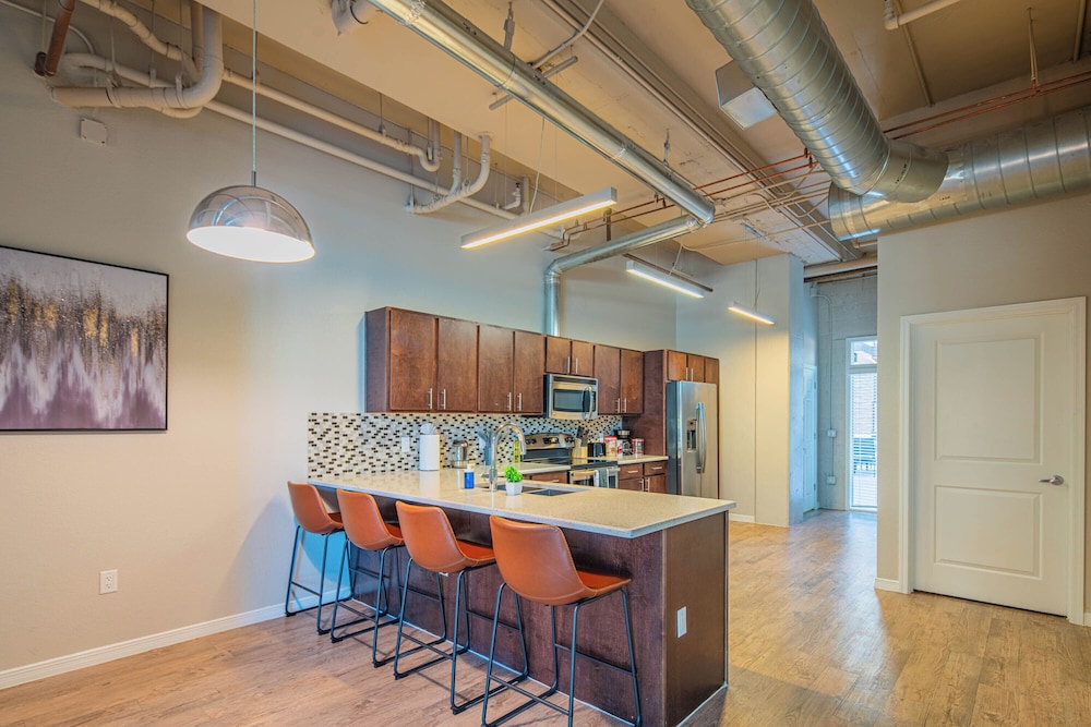 ROVE LIVING/KL - The Fredrick Tempe