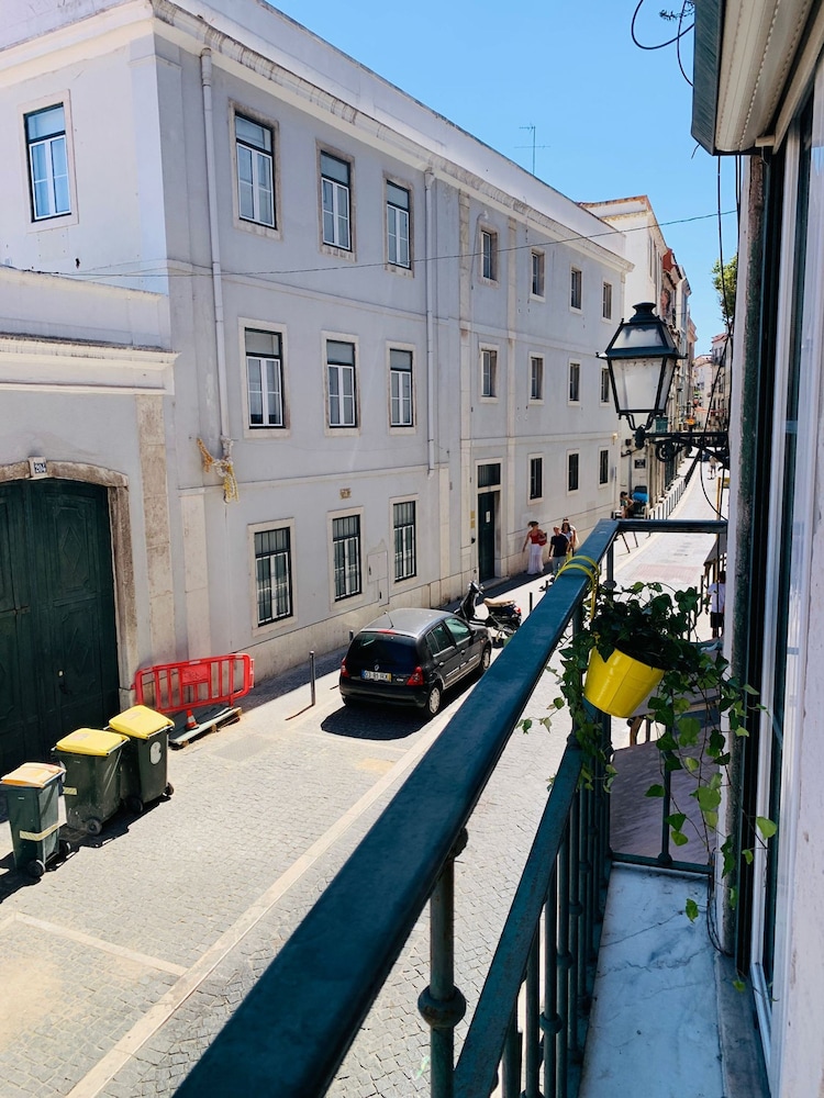 Modern Boutique Apartment in the Heart of Alfama