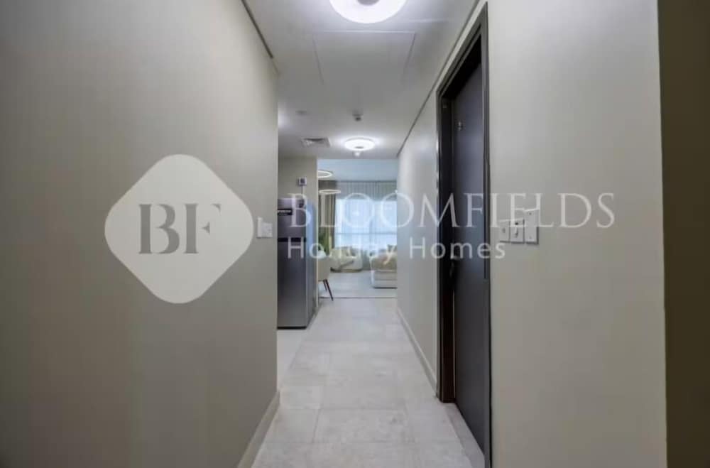 2202 Bloomfileds Modern STU Marina Heigh