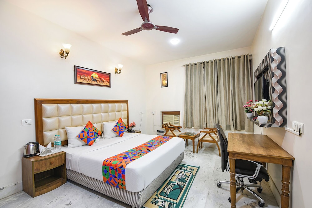 Fabhotel Akashneem