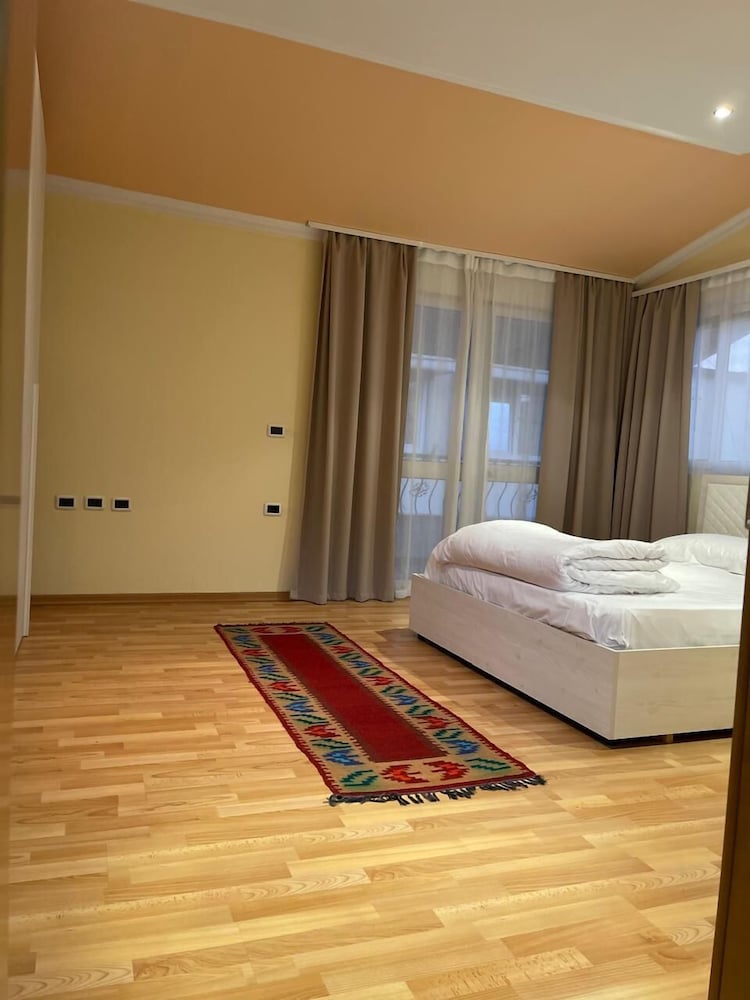 Mandarine Hostel