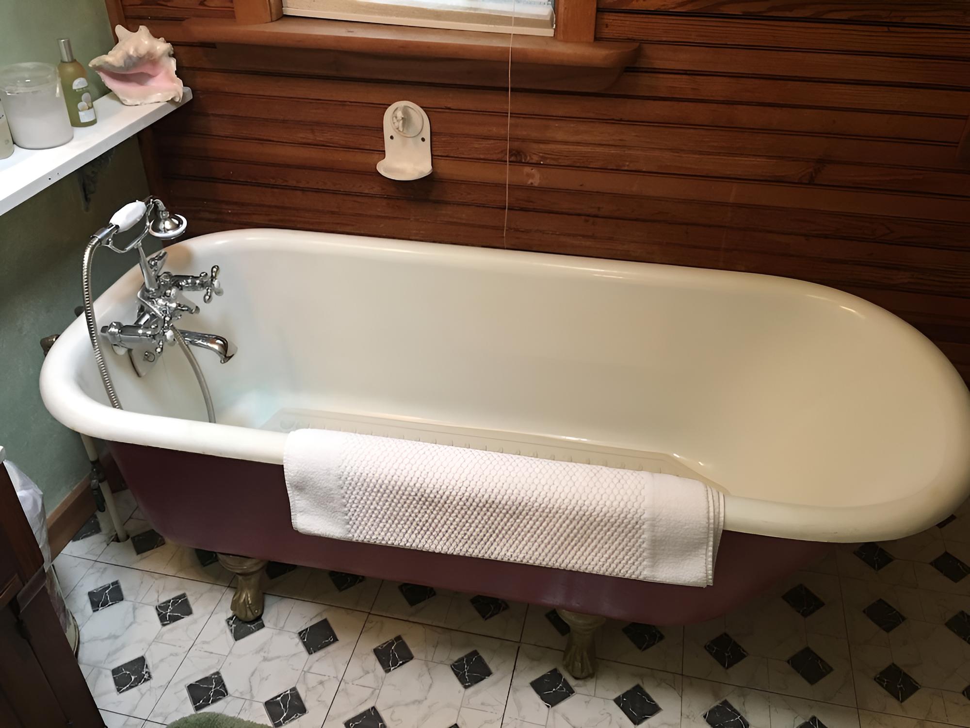 The Ebenezer House Bed & Breakfast