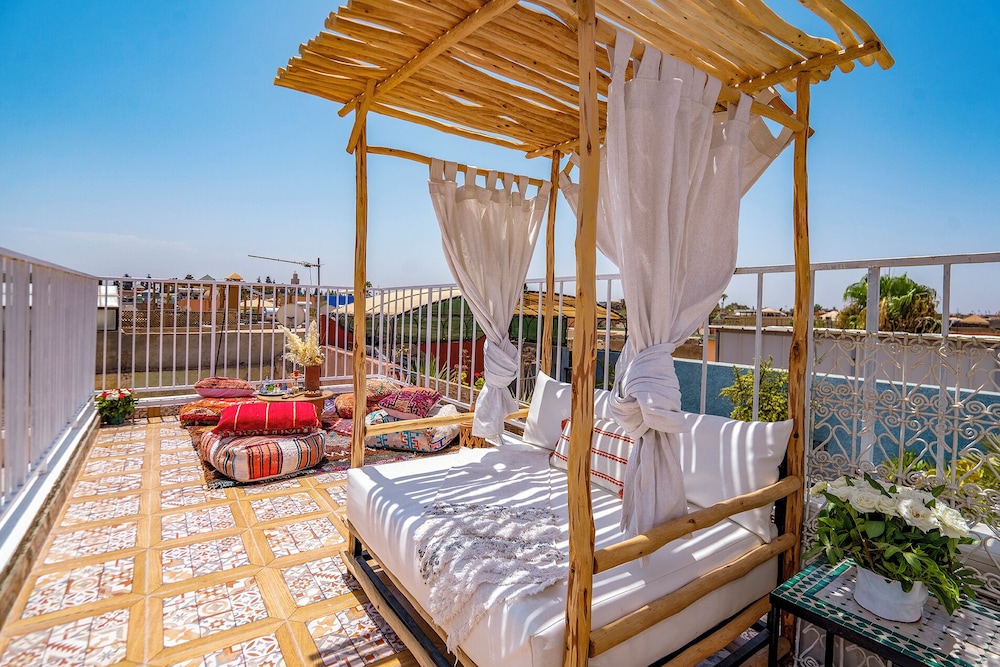 Riad Yalla habibi