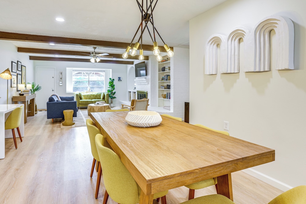 5 Mi to Lake Houston: Family Home in Humble