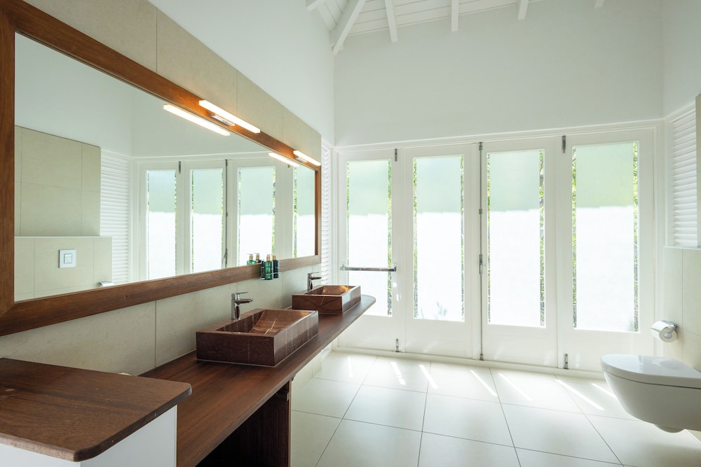 Coral Estate Holidays