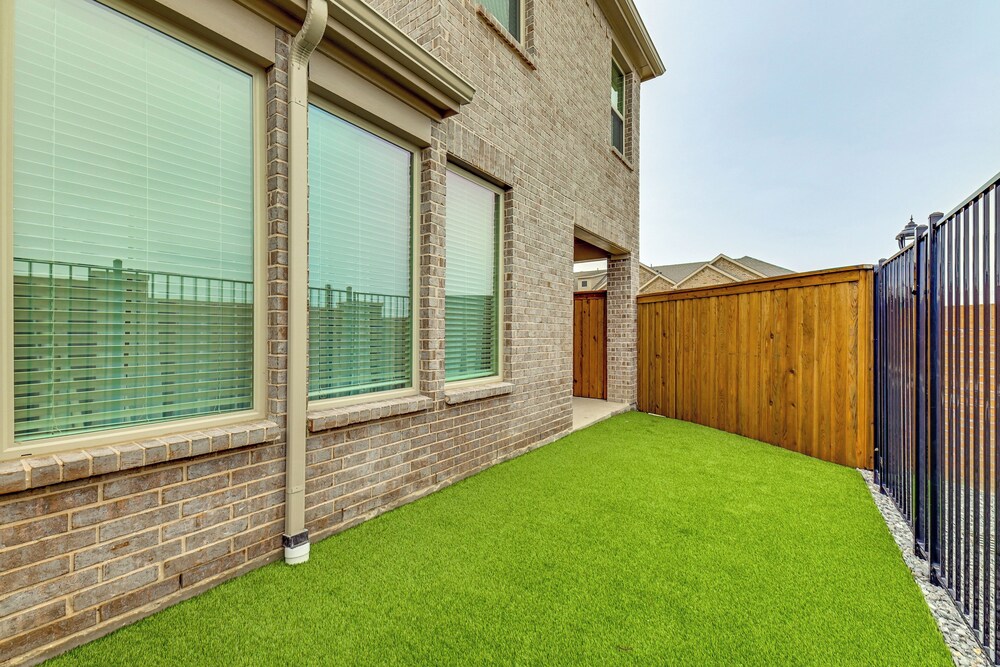 12 Mi to Dtwn Mckinney: Modern Gem w/ Patio & Yard