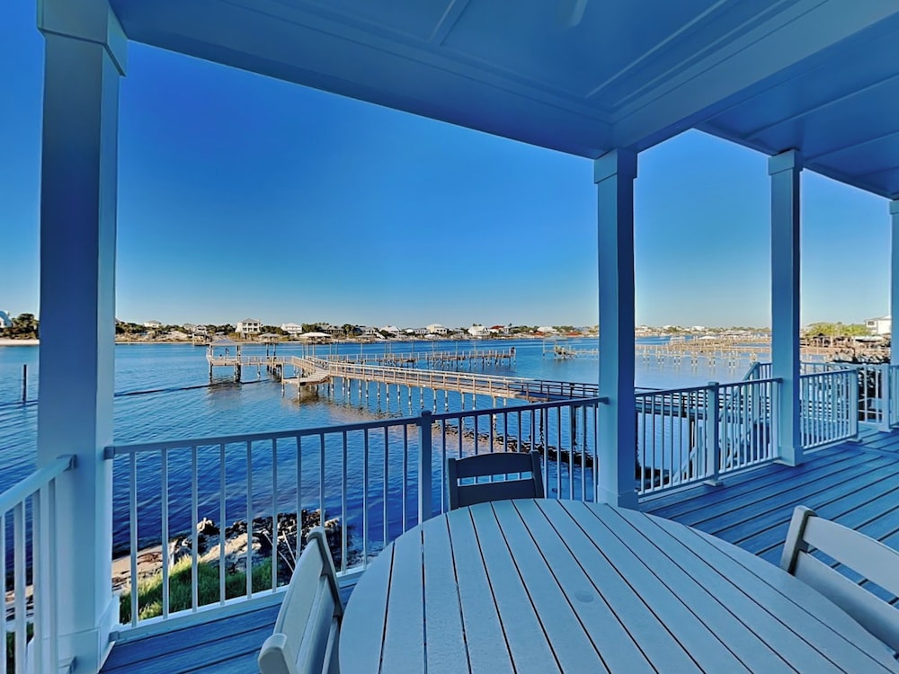Yacht Harbor House by Southern Vacation Rentals