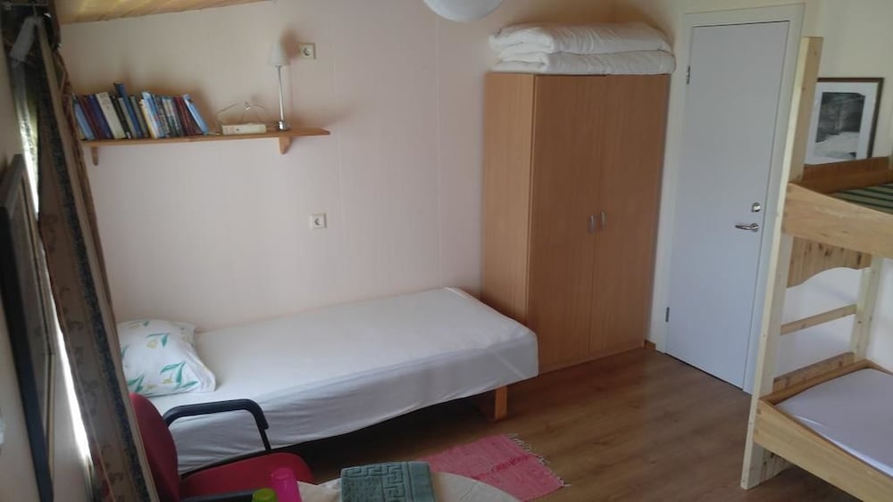 Fosshóll Guesthouse